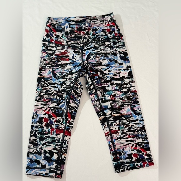 Lululemon‎ Wunder Under Hi-Rise 1/2 Tight Culture Clash Multi Black Size 6 - Picture 4 of 10